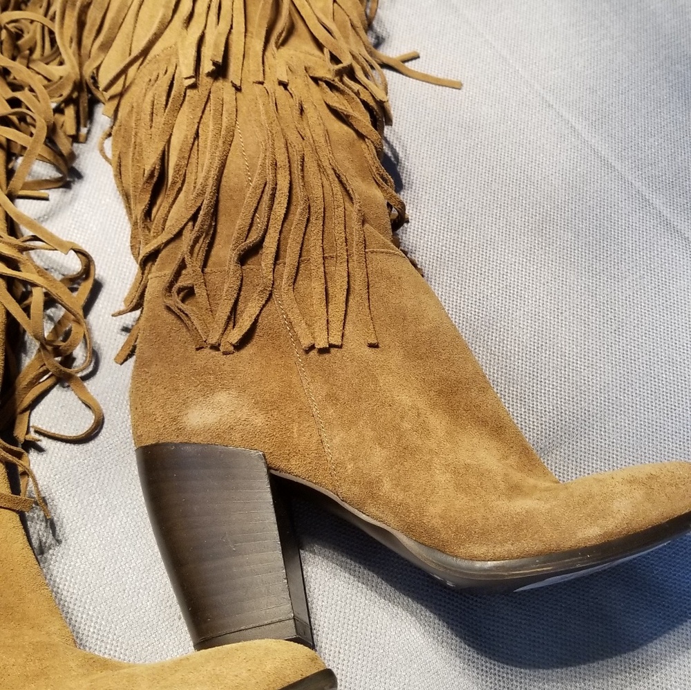 Boots - Picture 5 of 5